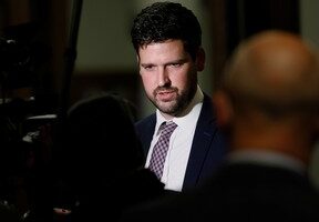 Canada exceeds its 2021 immigration target with over 400,000 permanent residents.